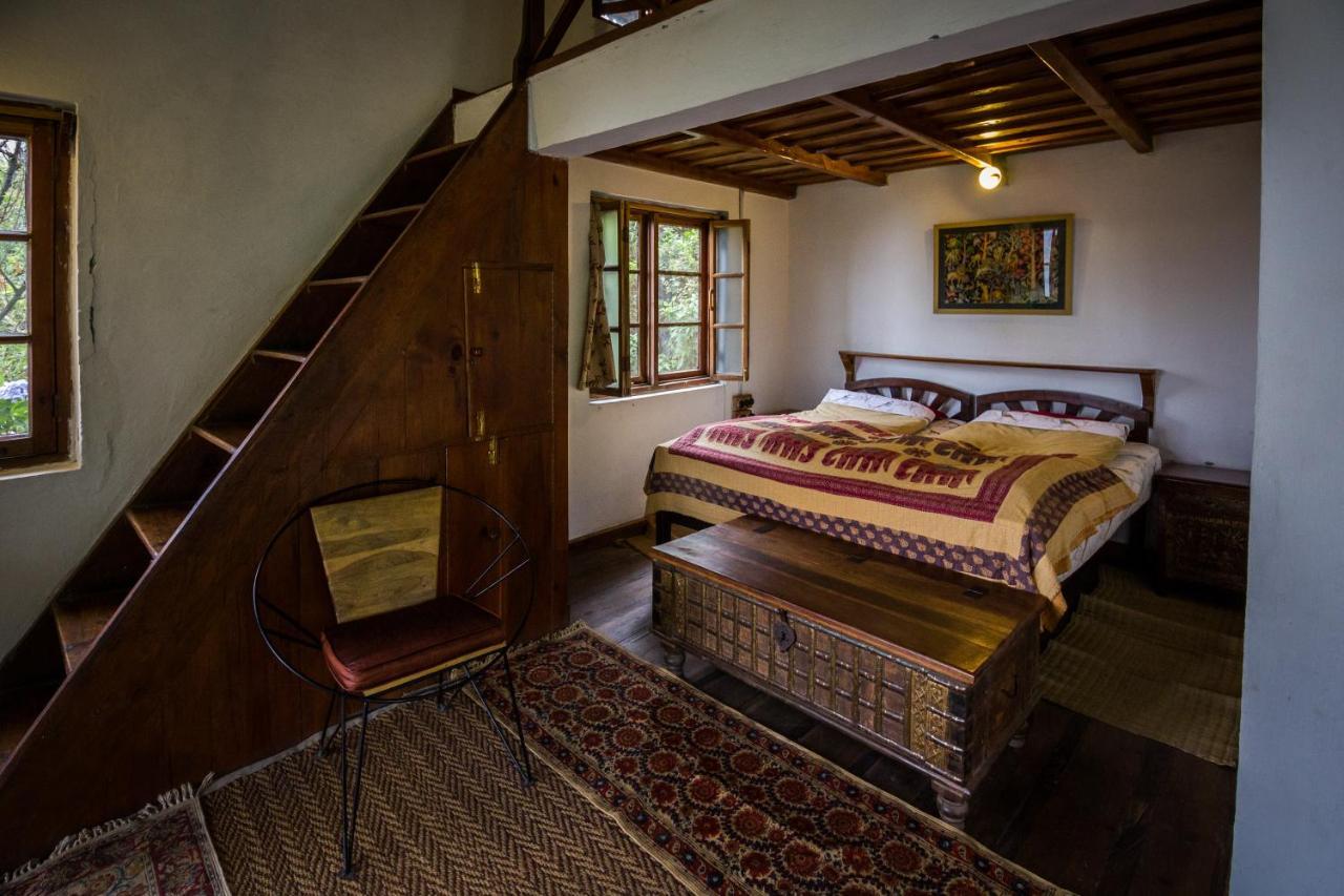 Jungle Lore Birding Lodge Nainital Buitenkant foto